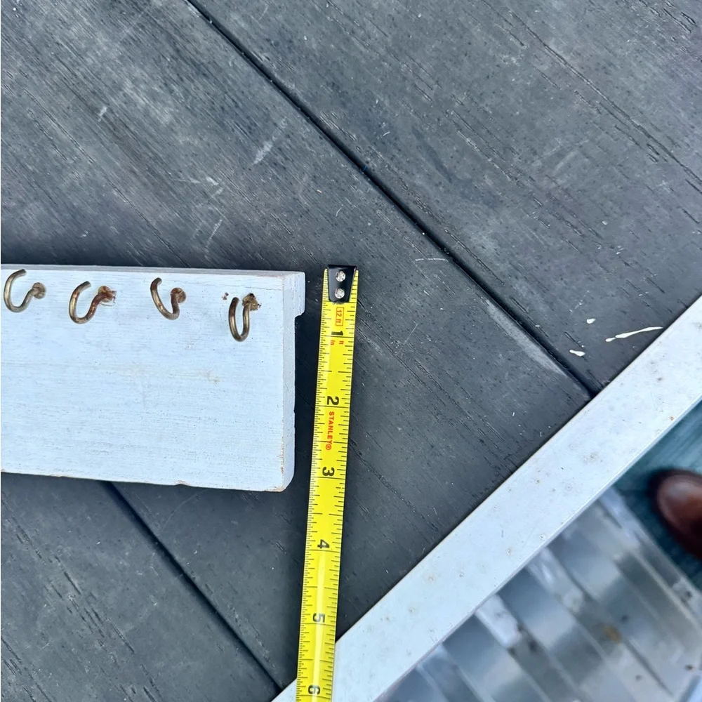 White Wall Small Shelf with Hooks